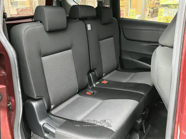 2列目も広々空間♪ トヨタ シエンタ