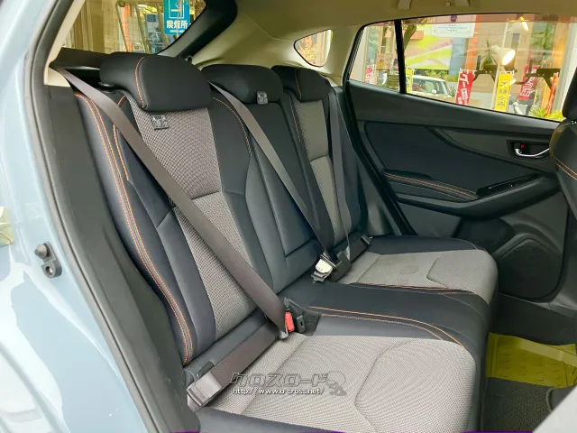 2列目も広々空間♪ スバル XV