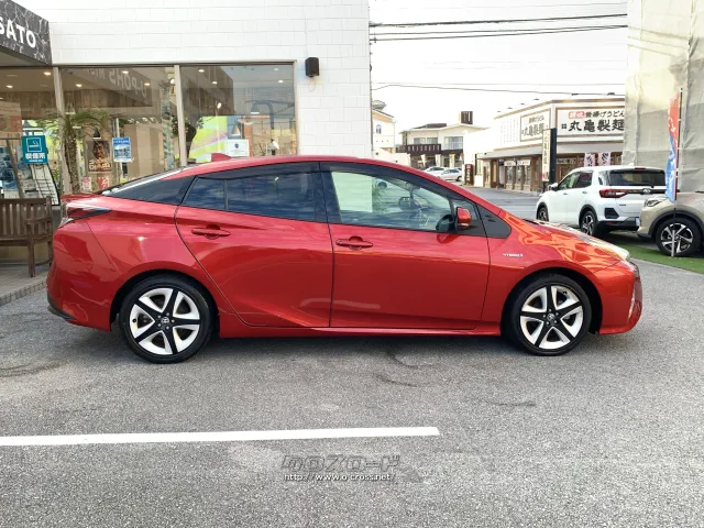 全長×全幅×全高4540×1760×1470mm トヨタ プリウス