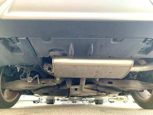 綺麗な下回り♪ トヨタ プリウス