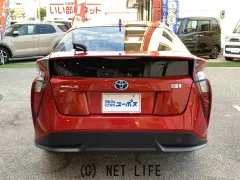 トヨタ プリウス
