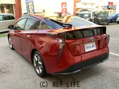 トヨタ プリウス