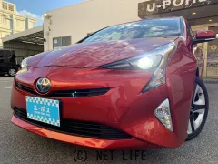 トヨタ プリウス