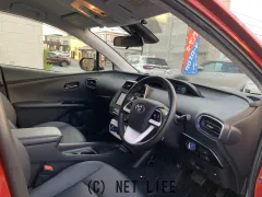 トヨタ プリウス