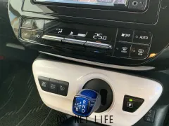 トヨタ プリウス