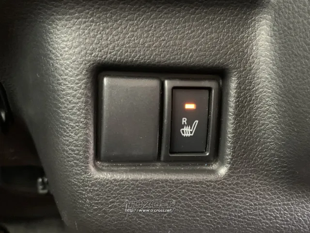 運転席シートヒーター機能付き。 スズキ スペーシア