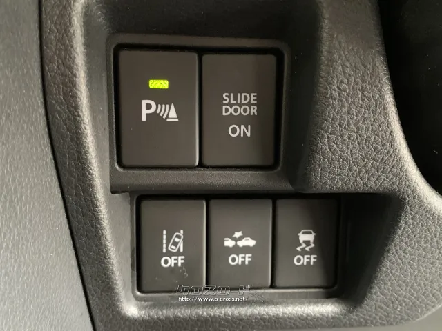 リアコーナーセンサー付き。 スズキ スペーシア