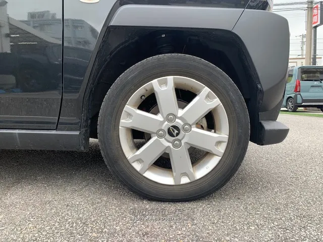 ダイハツ タフト