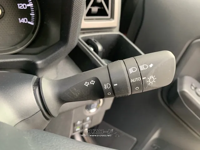 ダイハツ タフト