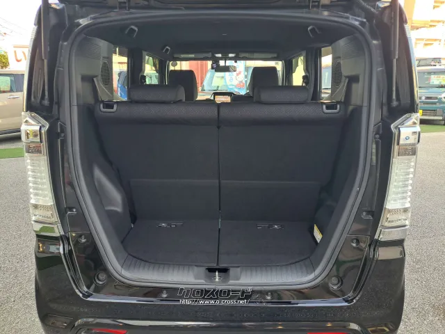 荷室も高さがあり、積み込みが楽々! ホンダ N-BOX