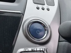 トヨタ プリウスα