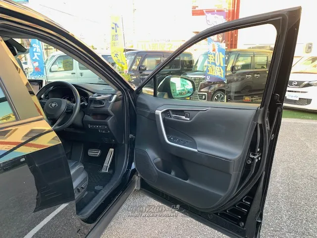 クチコミ高評価を獲得!お問い合わせはユーポス美里店まで!098-921-0203 トヨタ RAV4