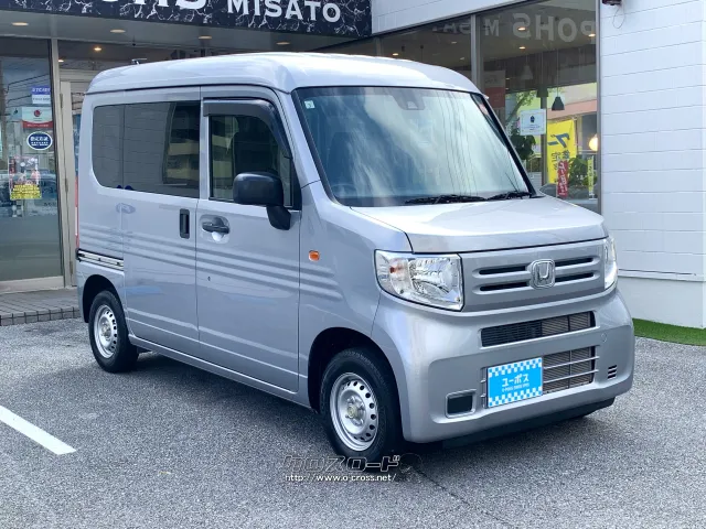 プロの道具としての機能を追及したベーシックモデル。 ホンダ N-VAN