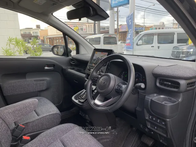 運転席からの視界も広く女性の方でも運転しやすい設計に。 トヨタ シエンタ