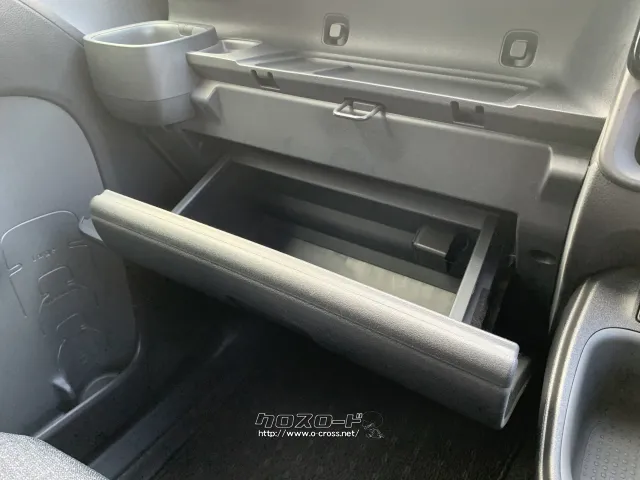グローブボックス トヨタ シエンタ