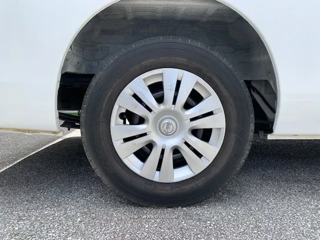 日産 NV350キャラバン