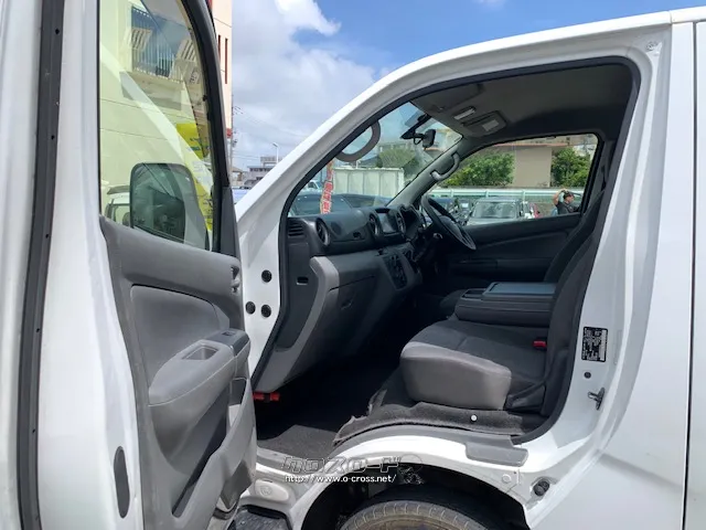 日産 NV350キャラバン