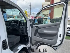 日産 NV350キャラバン