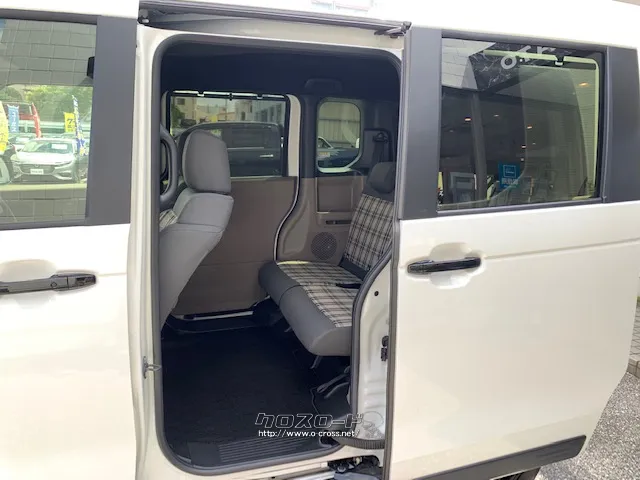 ホンダ N-BOX