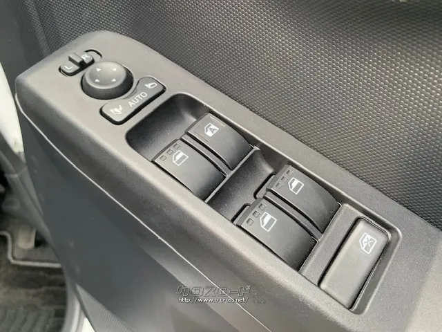ダイハツ タフト