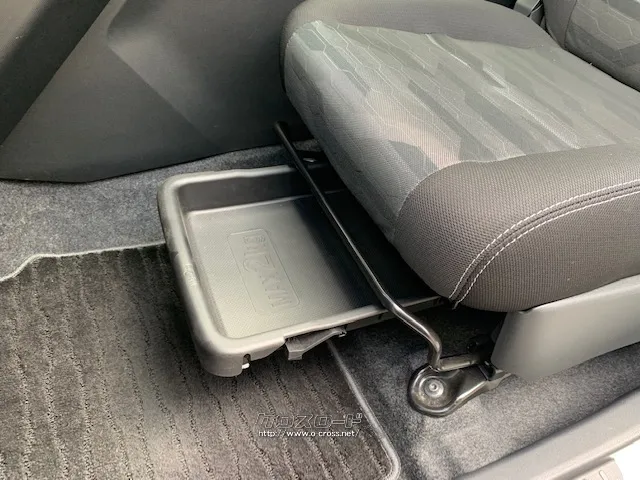 ダイハツ タフト
