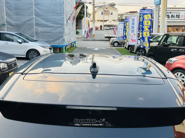 クールでスタイリッシュなツートンカラー。 トヨタ ヤリスクロス