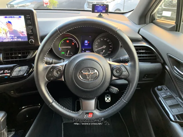 トランスミッションCVT(無段変速車) トヨタ C-HR