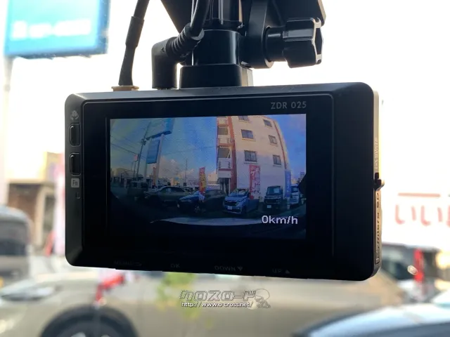 前後ドライブレコーダー付き。 トヨタ C-HR