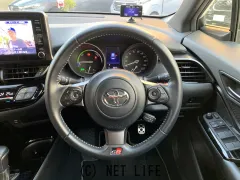 トヨタ C-HR