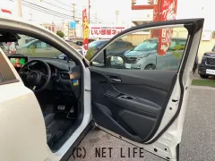 トヨタ C-HR