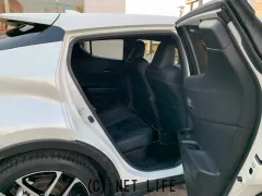 トヨタ C-HR