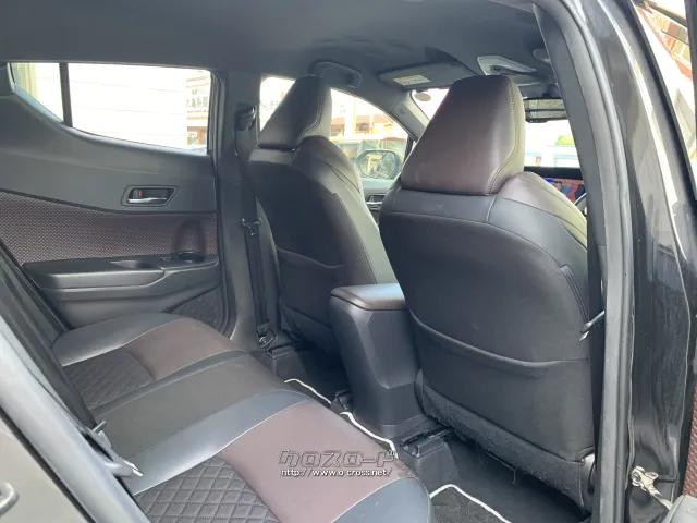 全体的にシックなデザインでかっこいいです☆ トヨタ C-HR