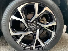 トヨタ C-HR