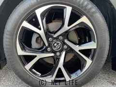 トヨタ C-HR