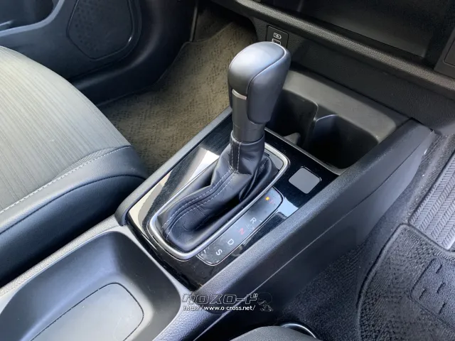 SUVらしいシフトレバーでかっこいいです! ホンダ WR-V