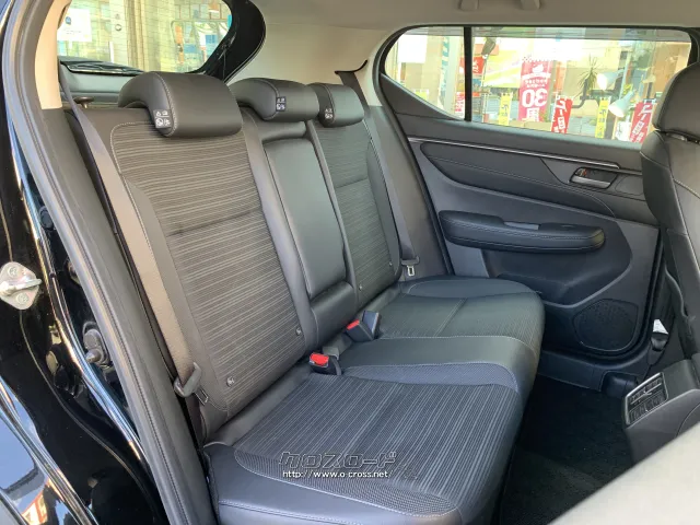 後席もハーフレザーシートです! ホンダ WR-V