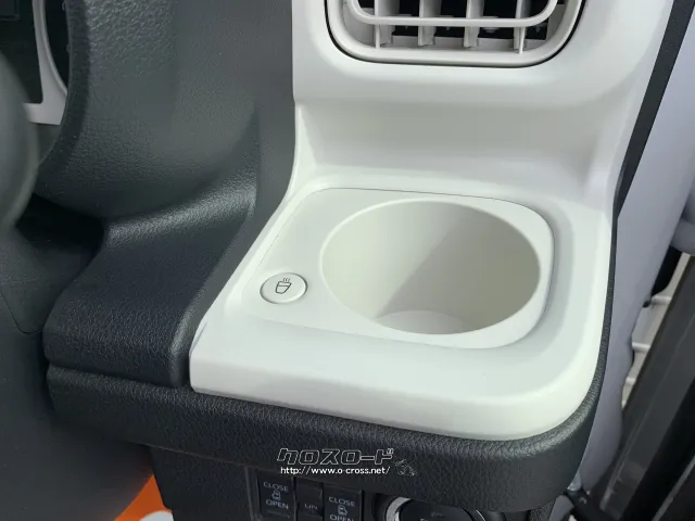 車内でも温かい飲み物を長時間楽しめるホットカップホルダー ダイハツ ムーヴキャンバス