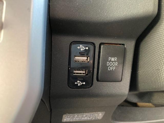 USBポート2口付いています。 ダイハツ ウェイク