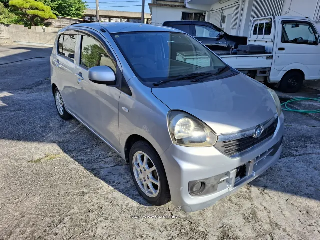 ダイハツ ミライース