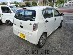 ダイハツ ミライース