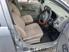 ダイハツ ミライース