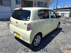 ダイハツ ミライース