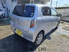ダイハツ ミライース