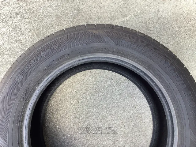 タイヤ (中古タイヤ) 16インチ 215/60R16 グッドイヤー バリ山です!