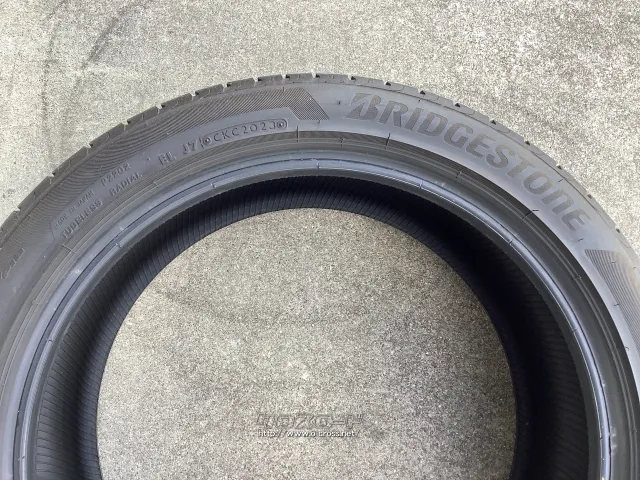 中古タイヤ3本　18インチ タイヤ・(中古タイヤ) 18インチ 225/45R18 ブリヂストンニューノ バリ