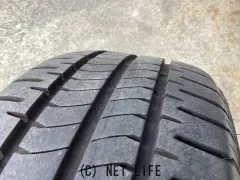 タイヤ (中古タイヤ) 18インチ 225/45R18 ブリヂストンニューノ　バリ山です