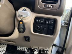 トヨタ ランドクルーザー100