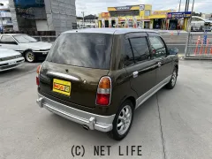 ダイハツ ミラジーノ