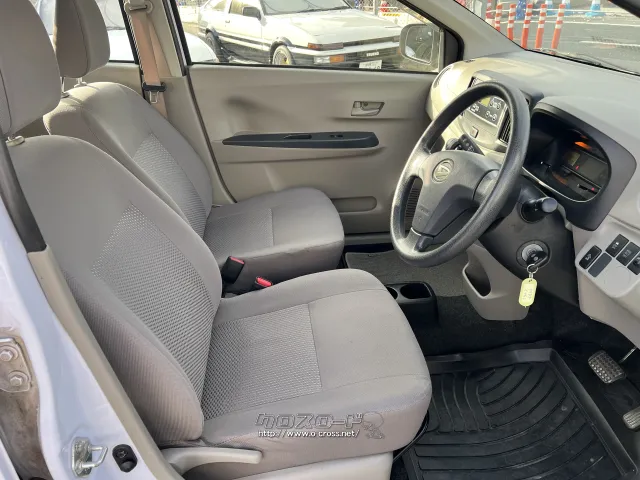 ダイハツ ミライース