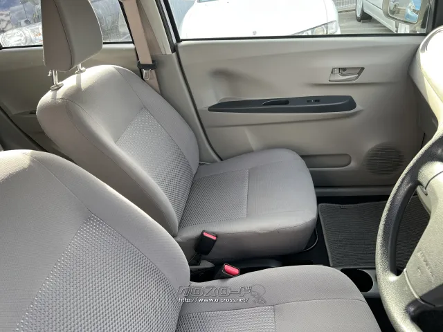 ダイハツ ミライース